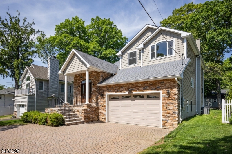 58 W Lake Shore Dr