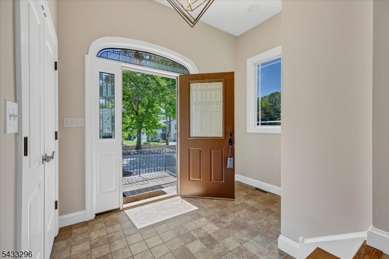 58 W Lake Shore Dr