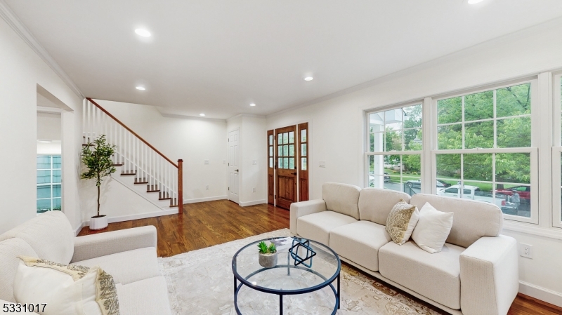 161 Myrtle Ave