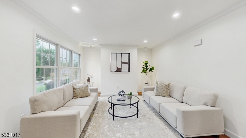 161 Myrtle Ave