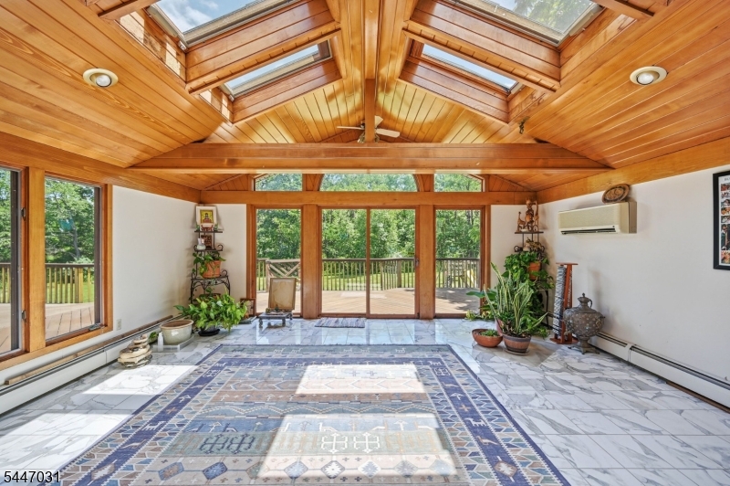 351 Ridge Rd