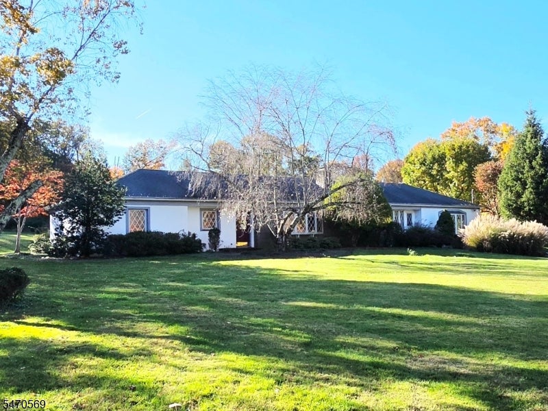 40 Millbrook Rd