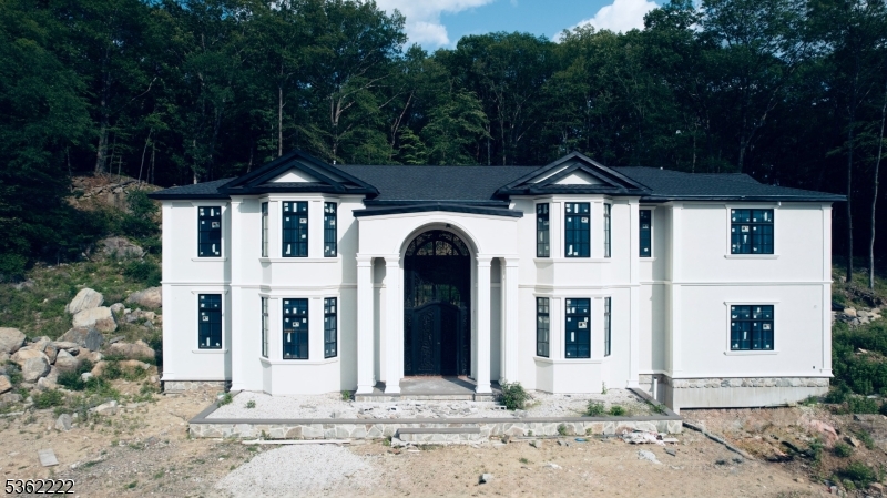 2 Quarry Mountain Ln