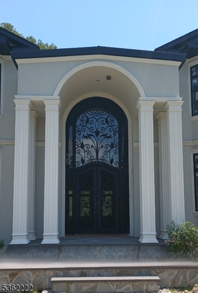 2 Quarry Mountain Ln