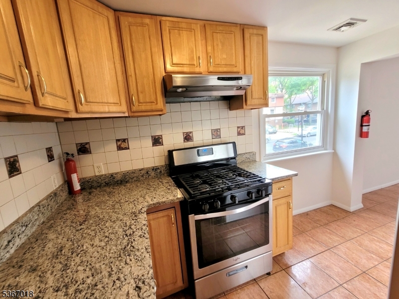 10 Saddlewood Ct