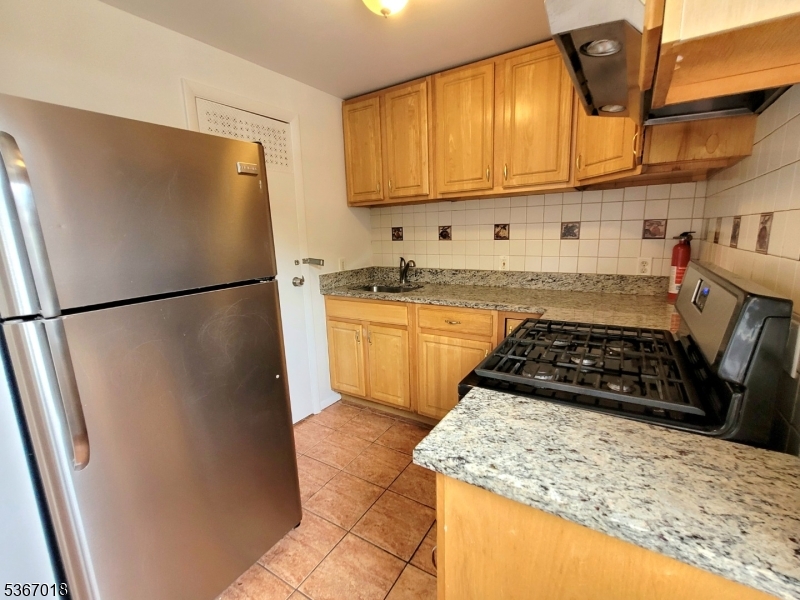10 Saddlewood Ct