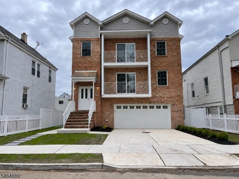 Photo for 44 Ivy St
