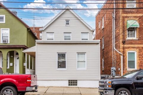 Photo of 118 Lake Ave, Clifton, NJ 07011 (MLS # 3994139)