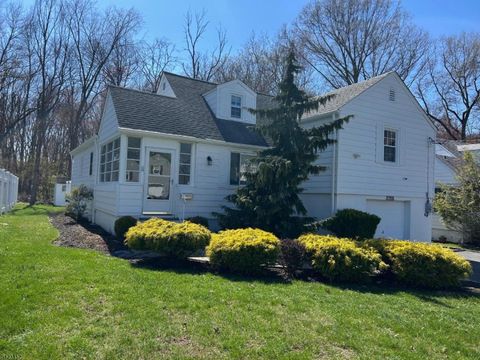 99 Beechwood Rd Florham Park Boro NJ 07932