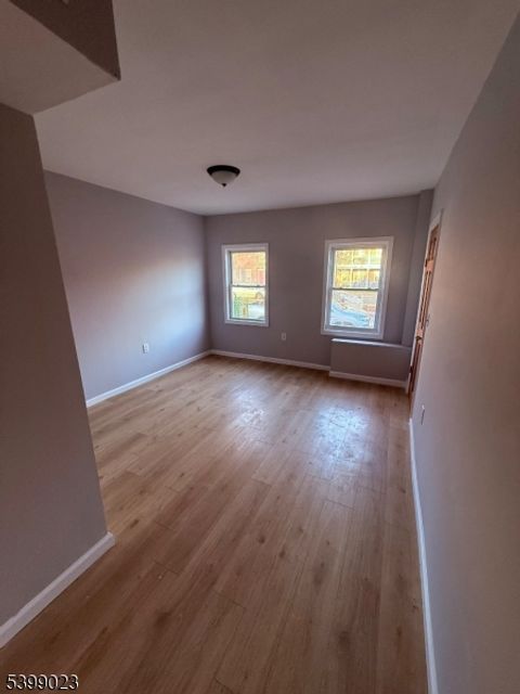 212 Port Ave Elizabeth City NJ 07206