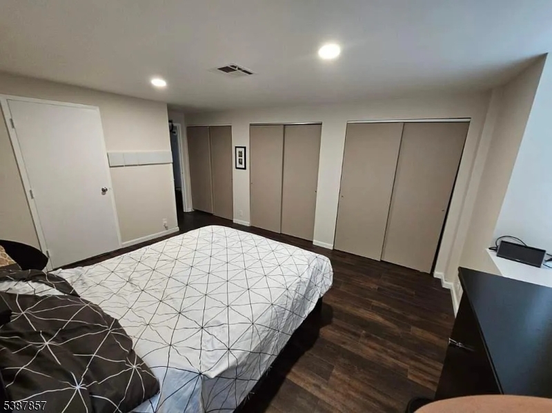 54 W Cherry St 101