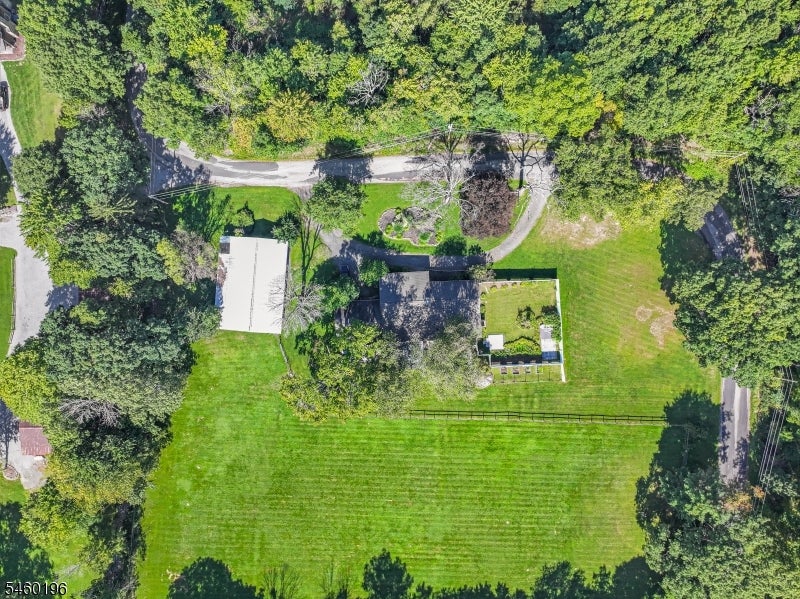 76 Glen Rd