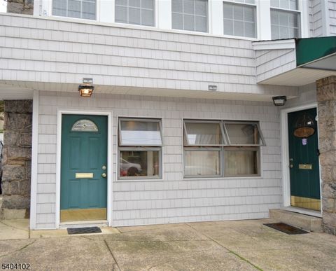 241 Crooks Ave Clifton City NJ 07011