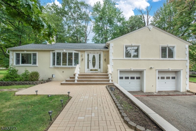 531 Mountain Ave