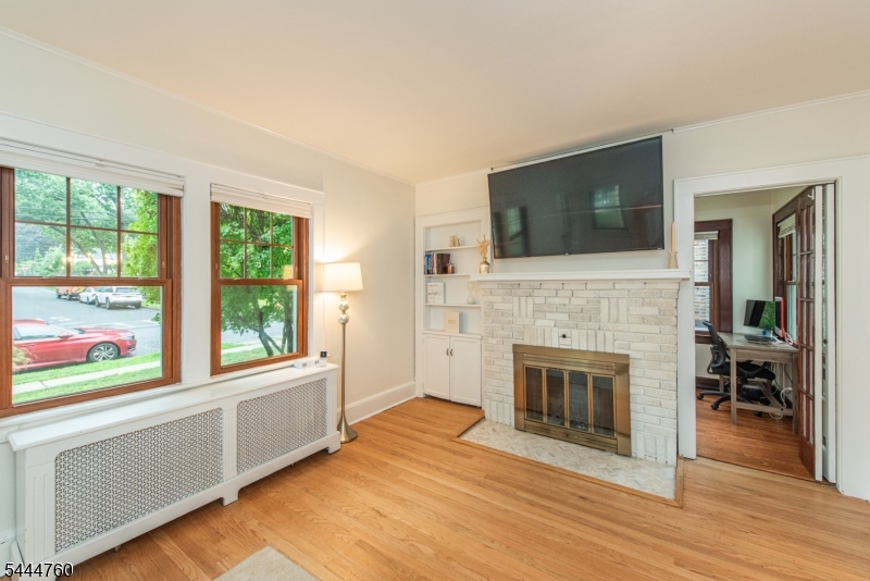 61 Newman Ave