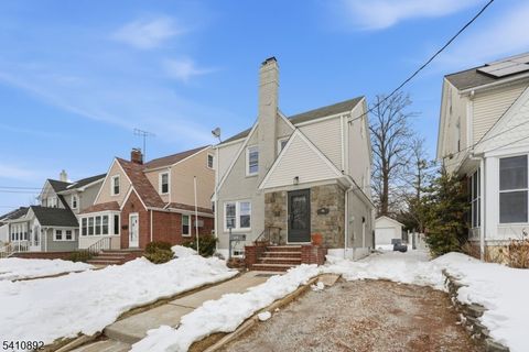 731 Woodland Ave Roselle Park Boro NJ 07204