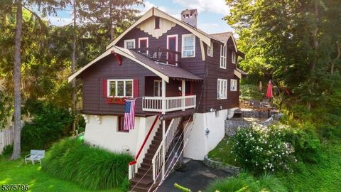 23 E Shore Trl Sparta Twp. NJ 07871