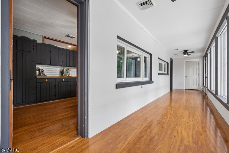 52 Charlestown Rd