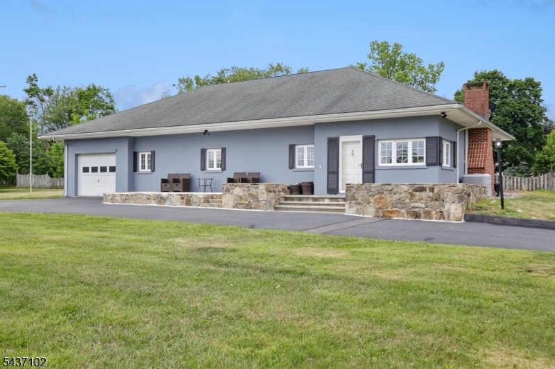 52 Charlestown Rd