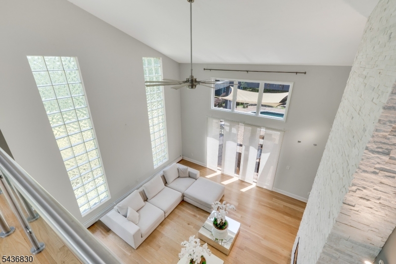 16 Perona Rd