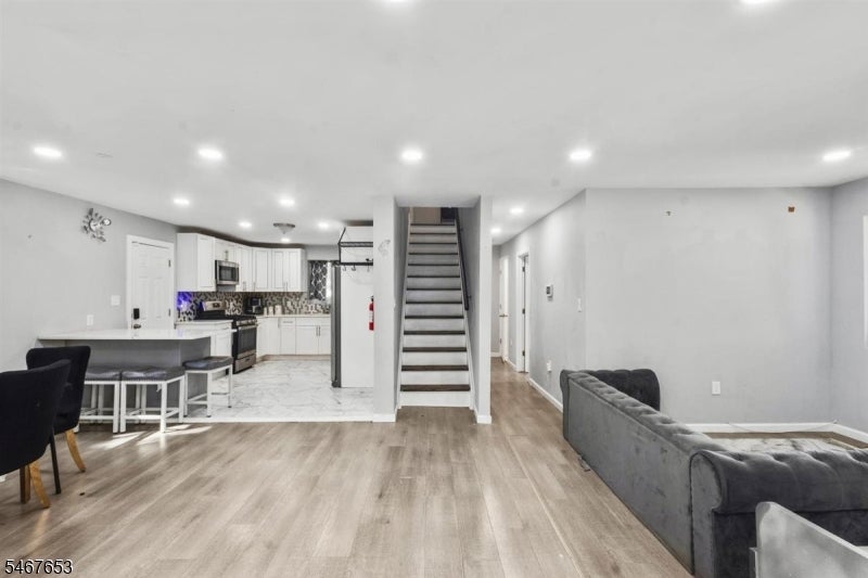 15 Chelsea Ave