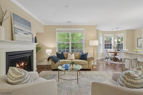 Photo of 6 Pebble Road D1 Rd #D1, Woodland Park, NJ 07424 (MLS # 3993825)