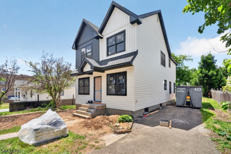 139 Main St