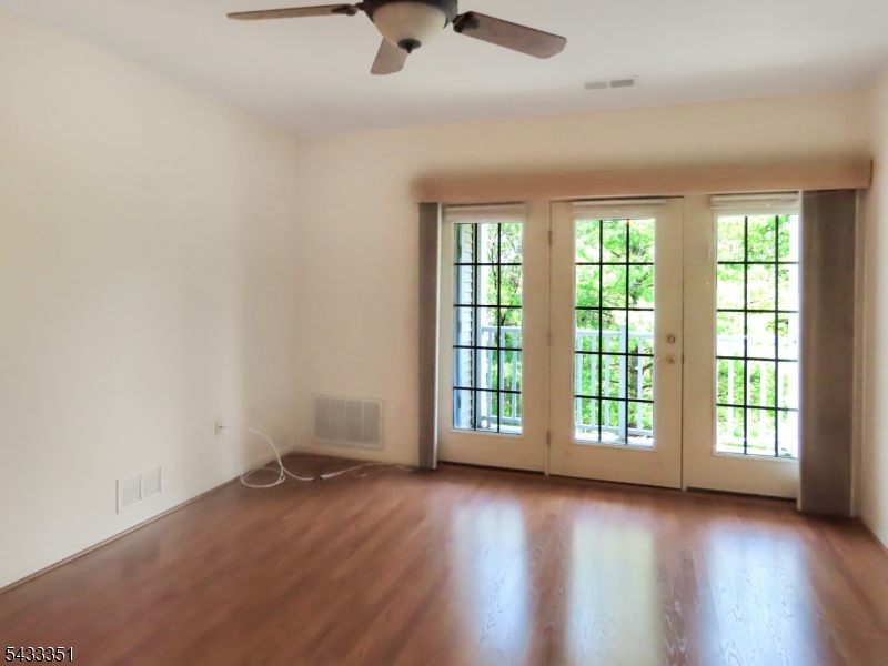 4020 Brookfield Glen Dr