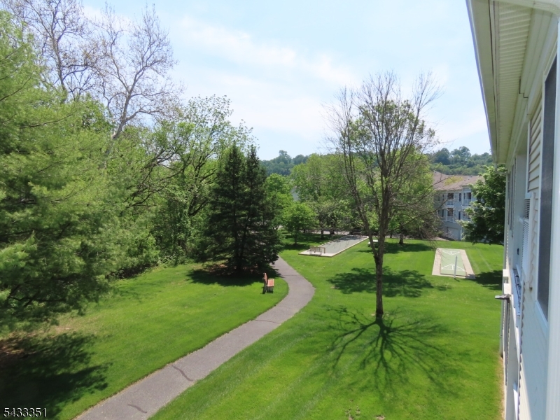 4020 Brookfield Glen Dr