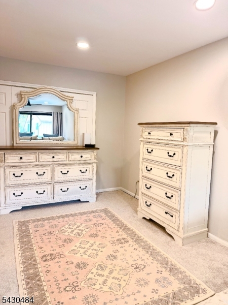 528 Upperway
