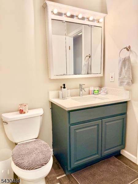 528 Upperway