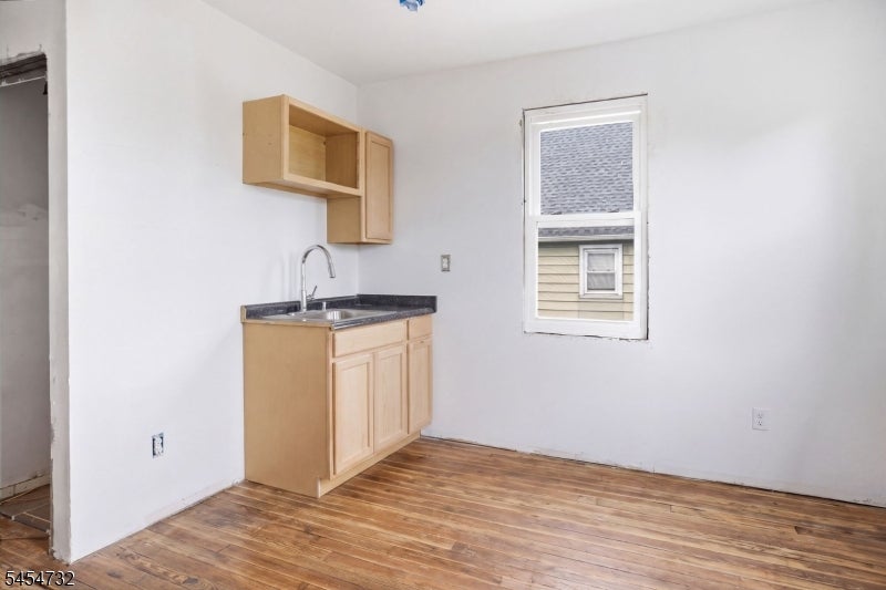23 W 18Th St