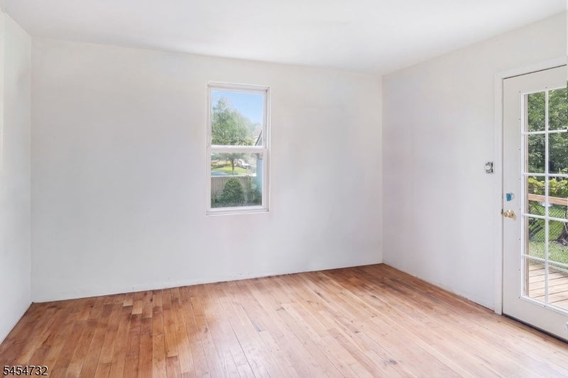 23 W 18Th St