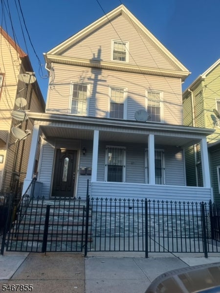 617 Marshall St 2