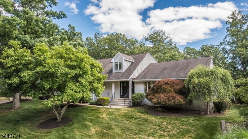 97 Poplar Dr