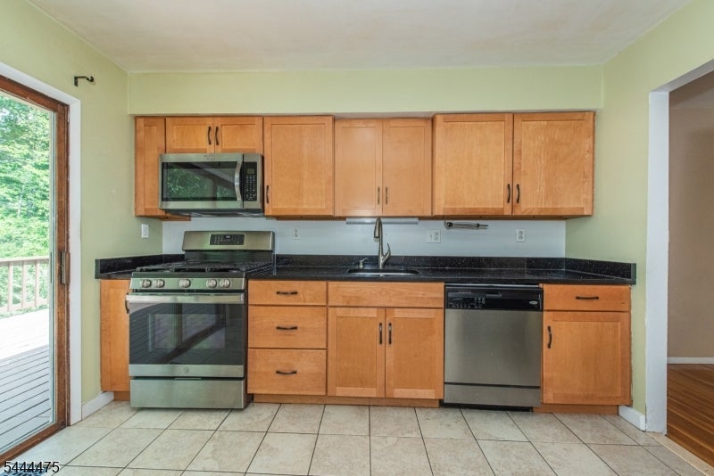 29 Downstream Dr
