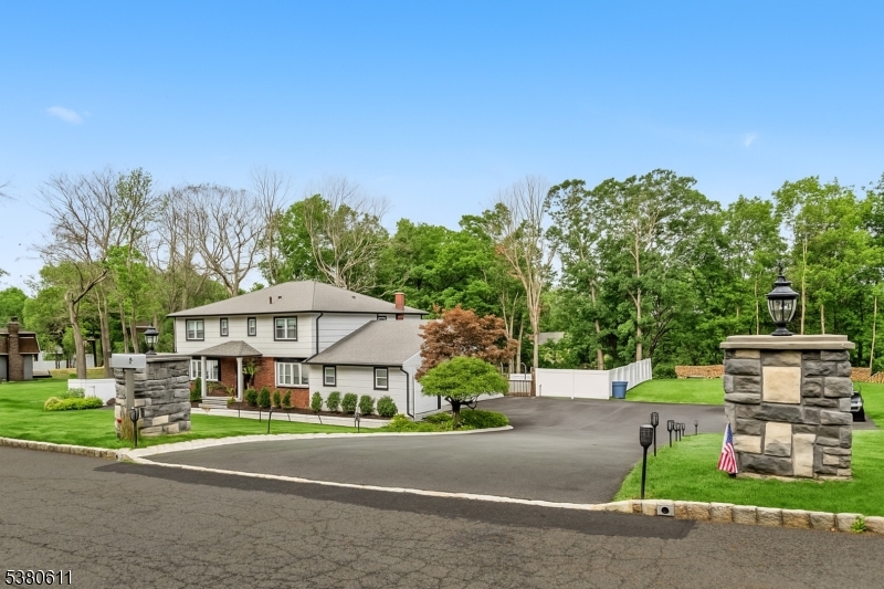 15 Lookout Point Trail