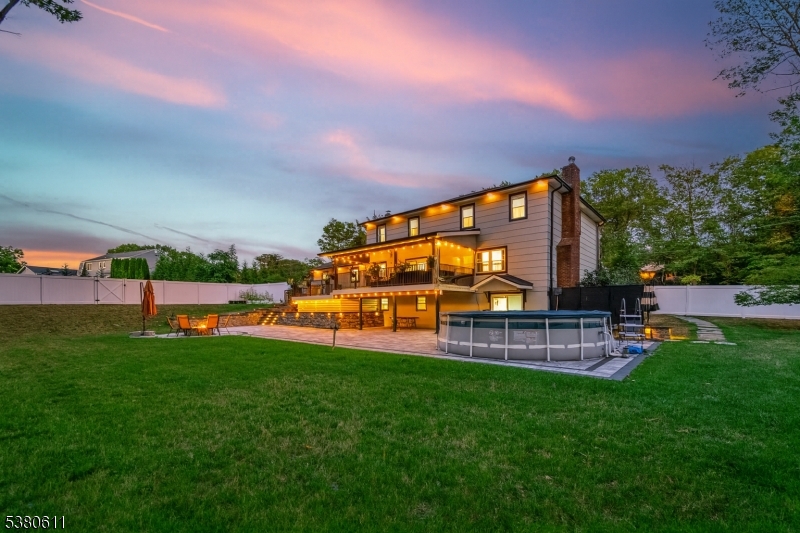 15 Lookout Point Trail