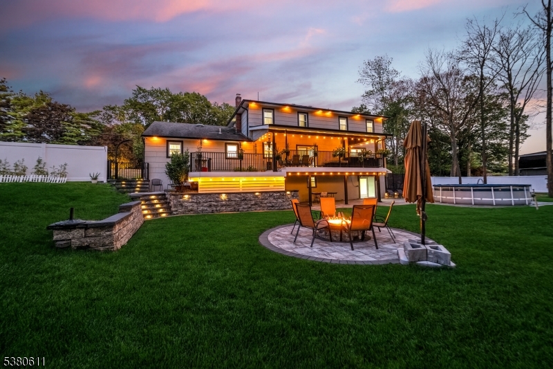 15 Lookout Point Trail