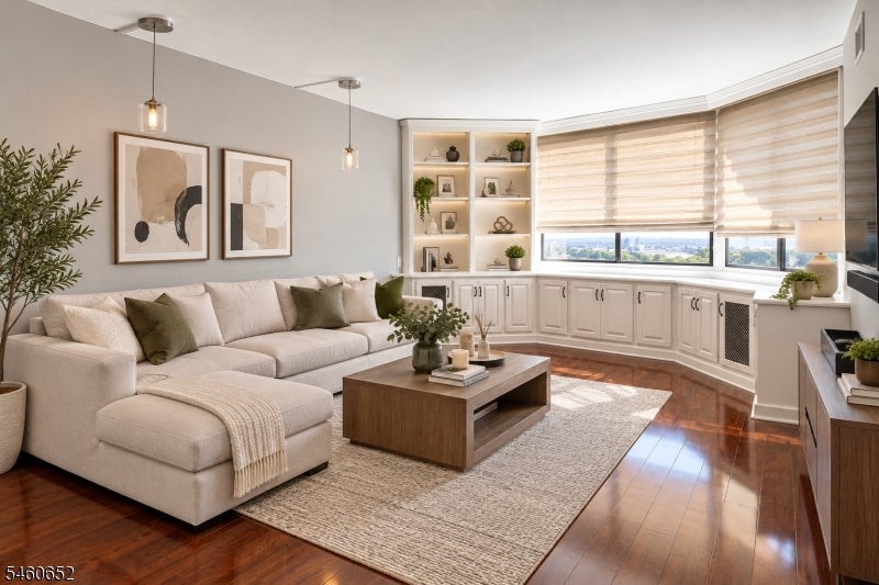 1328 Harmon Cove Tower