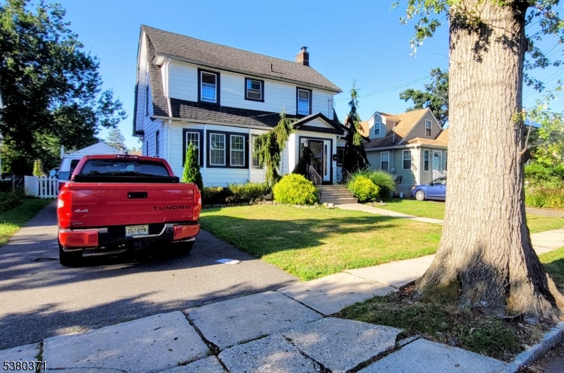 173 E Webster Ave
