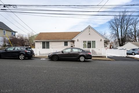 52 Mount Pleasant Ave Woodland Park NJ 07424