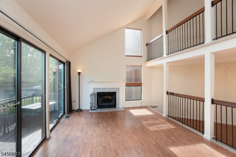 3722 Bloomingdale Dr