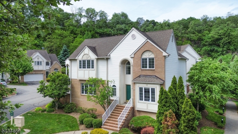 1044 Smith Manor Blvd