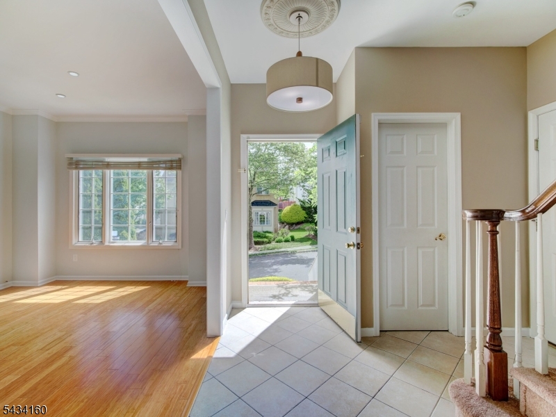 1044 Smith Manor Blvd