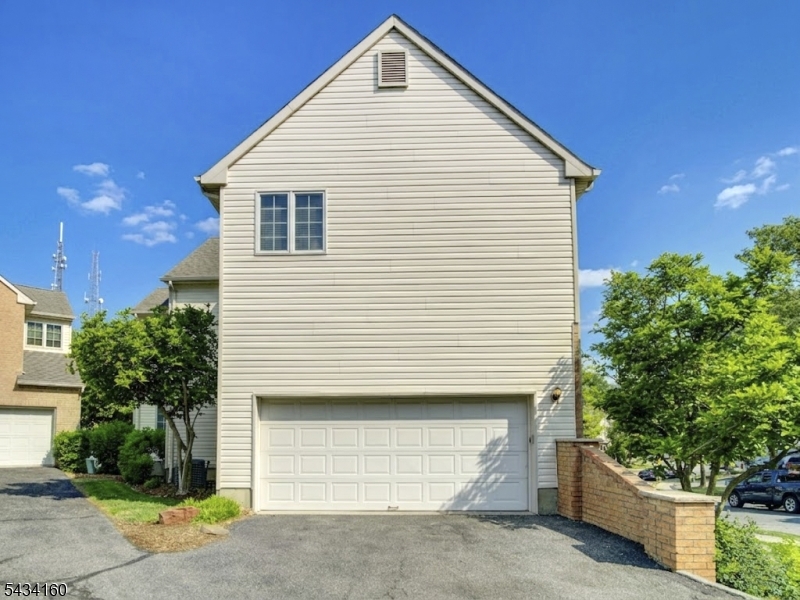 1044 Smith Manor Blvd