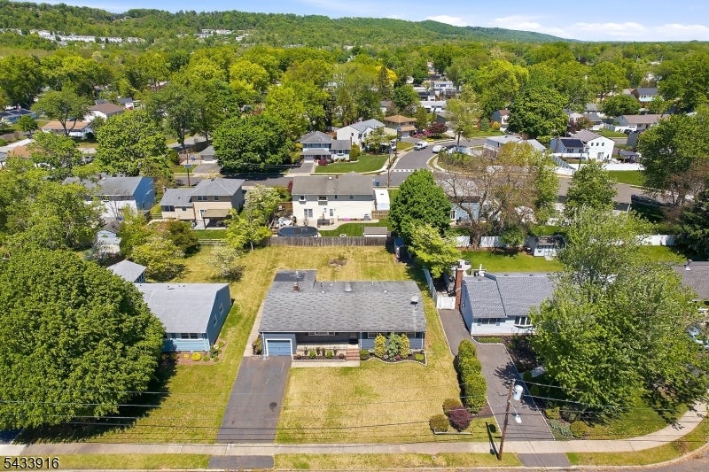 154 Mulberry Ln