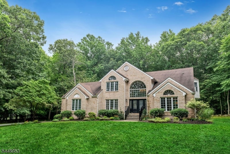 15 Crescent Ridge Rd