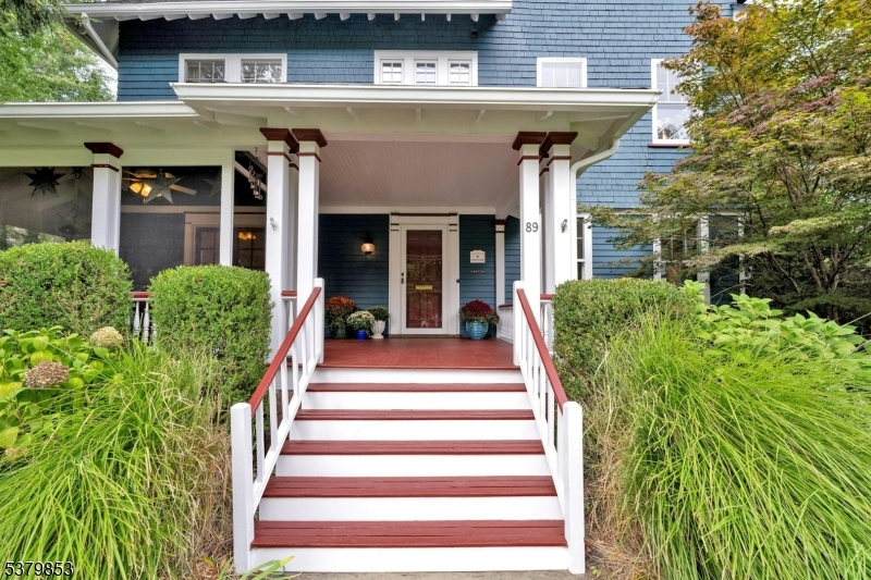 89 Porter Pl