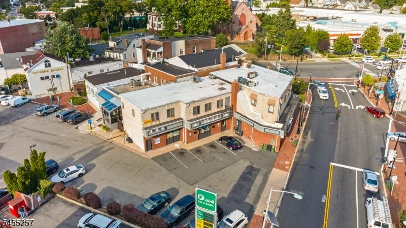 26 Main St